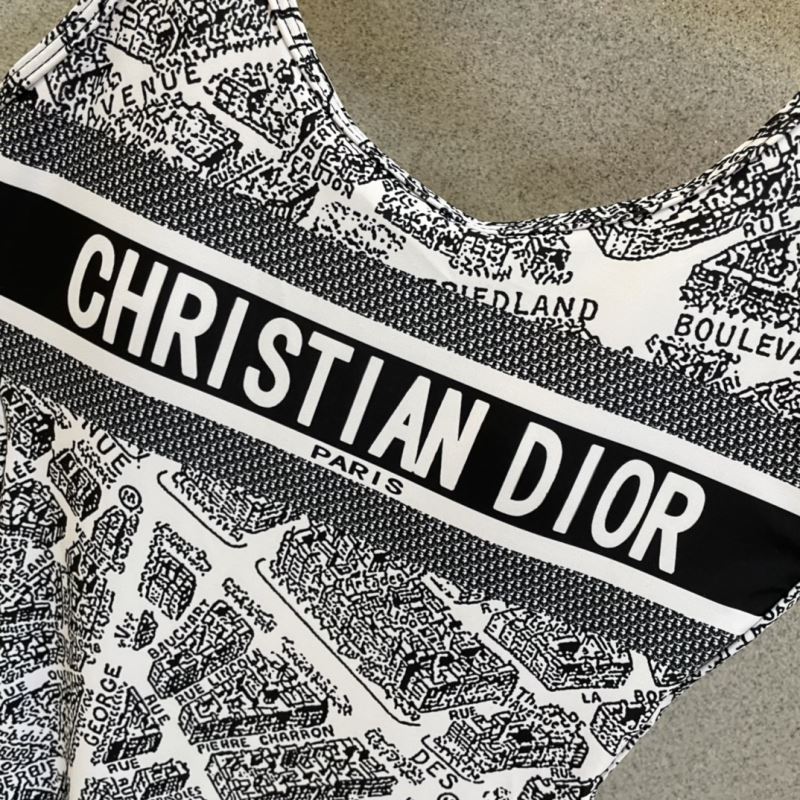 CHRISTIAN DIOR